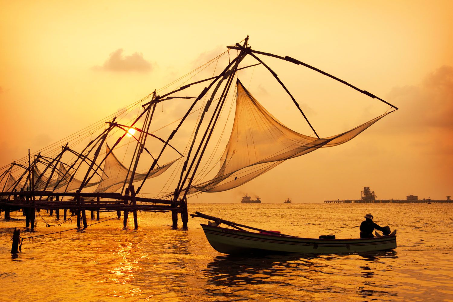 Kerala Backwater & Hill Stations Tour