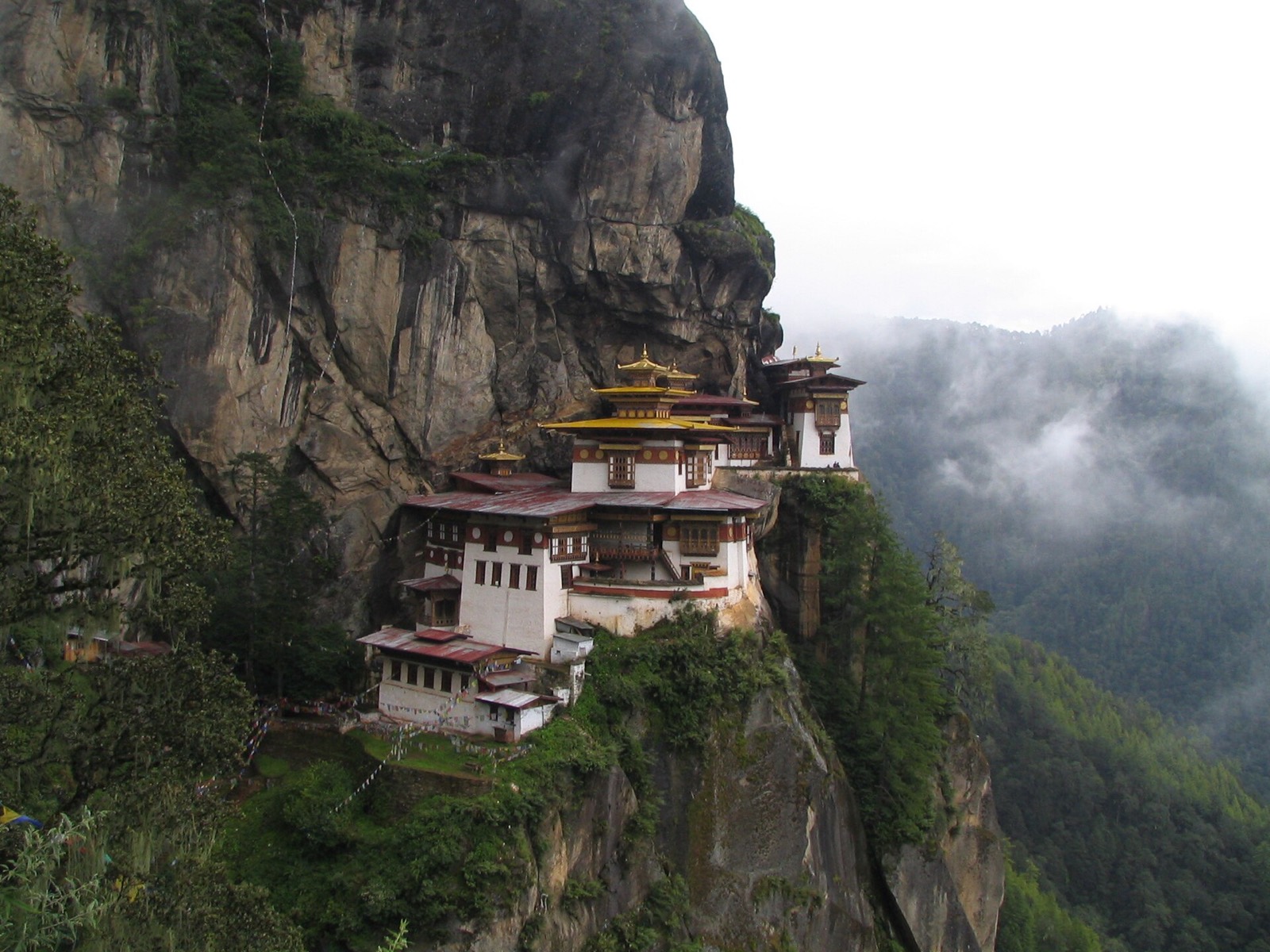 Tiger's Nest monastery from the trail